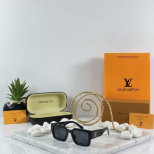 LV 0646 Black