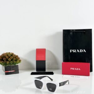 Prada_WMNS_8993_White_Black